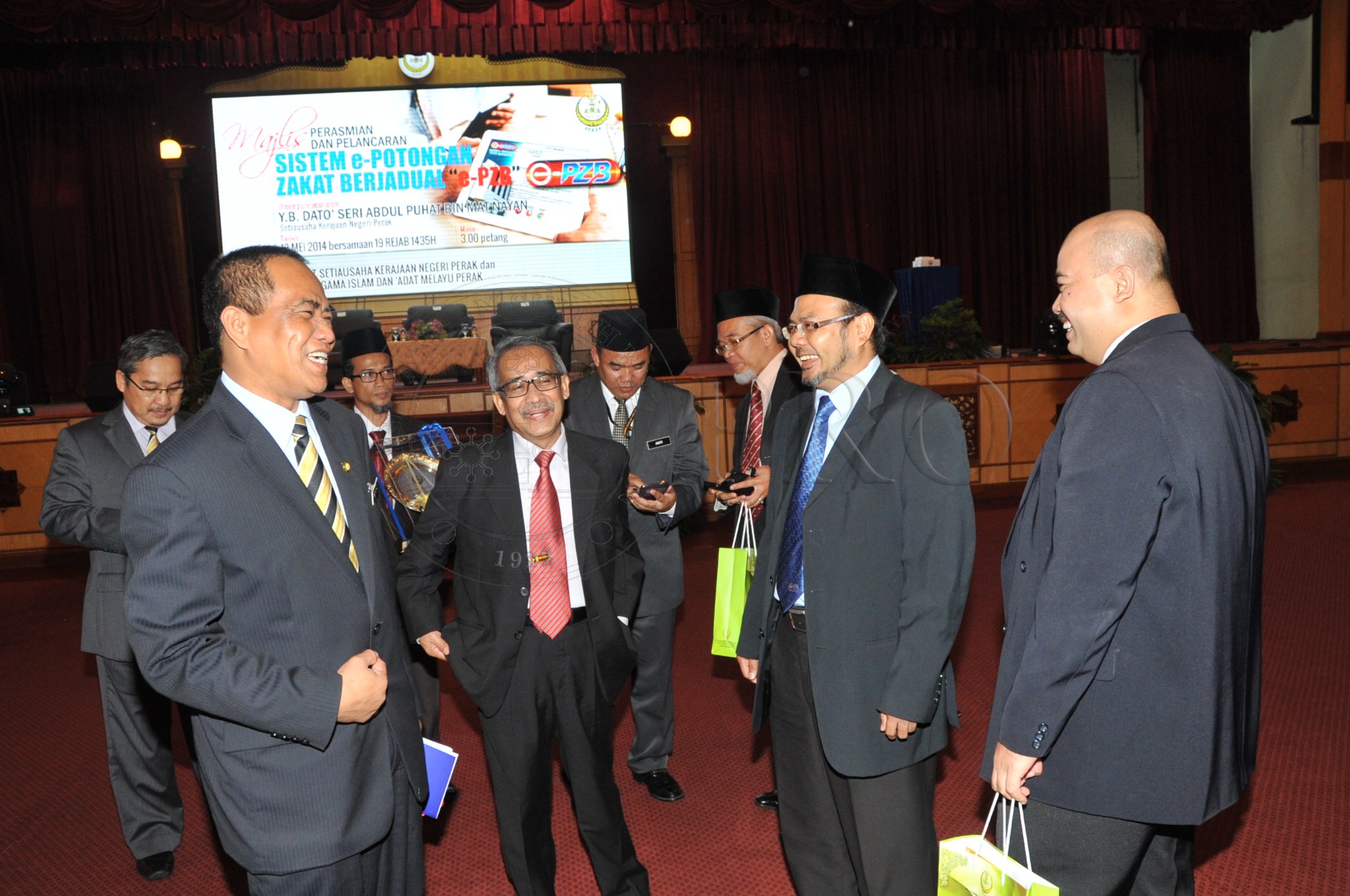 PRO 14 44 EPZB PRO 6203